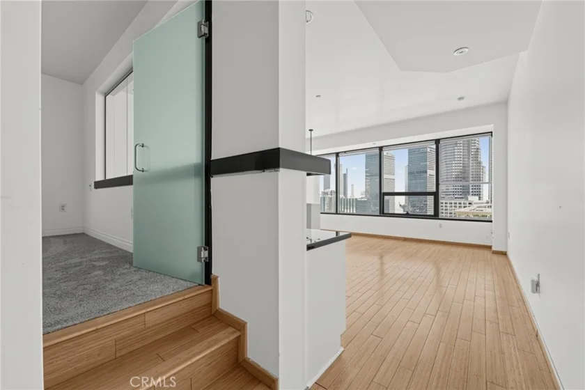 1100 Wilshire Boulevard #2207 photo 31
