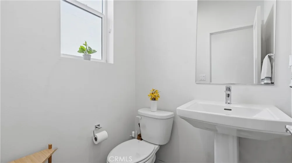 143 Fable photo 26