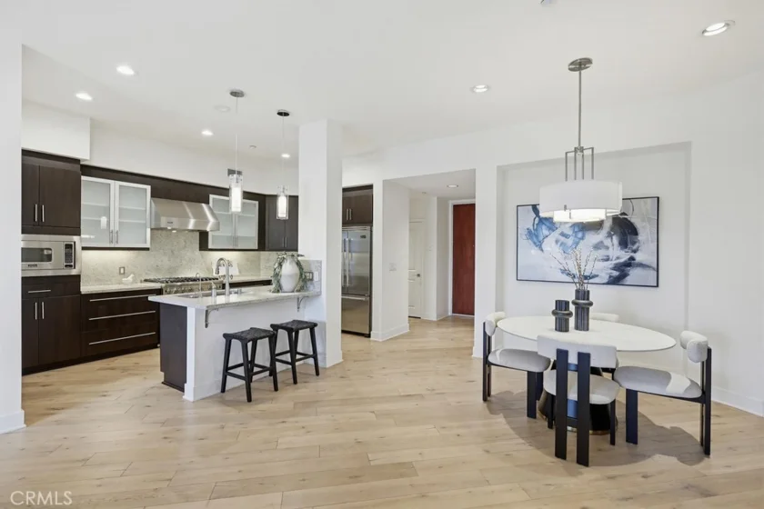 402 Rockefeller #406 photo 23
