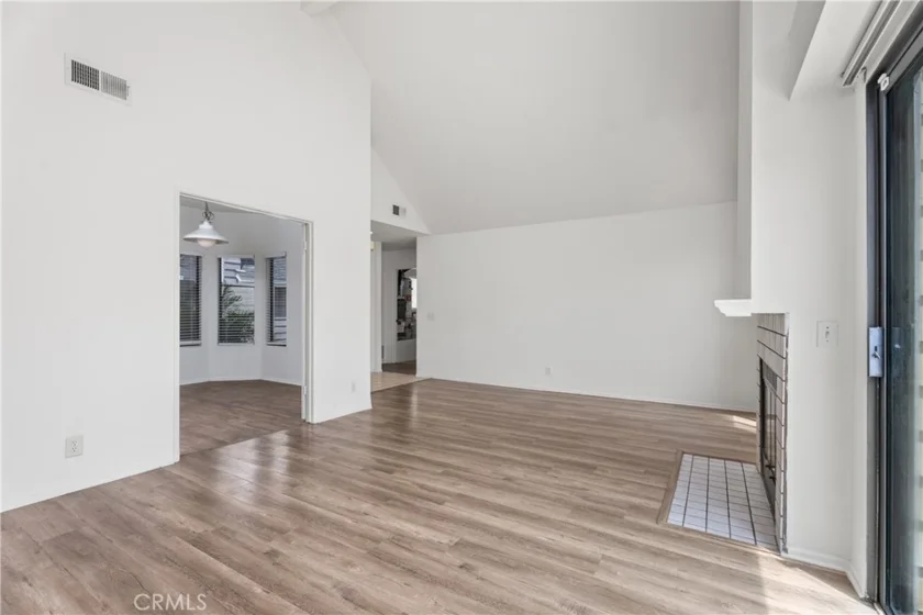 21605 Fernbrook photo 10