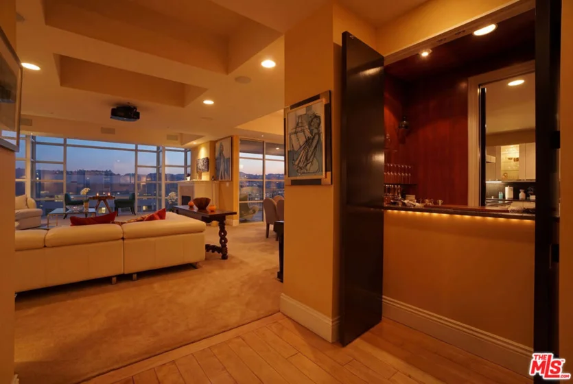 10380 Wilshire Boulevard #1501 photo 35