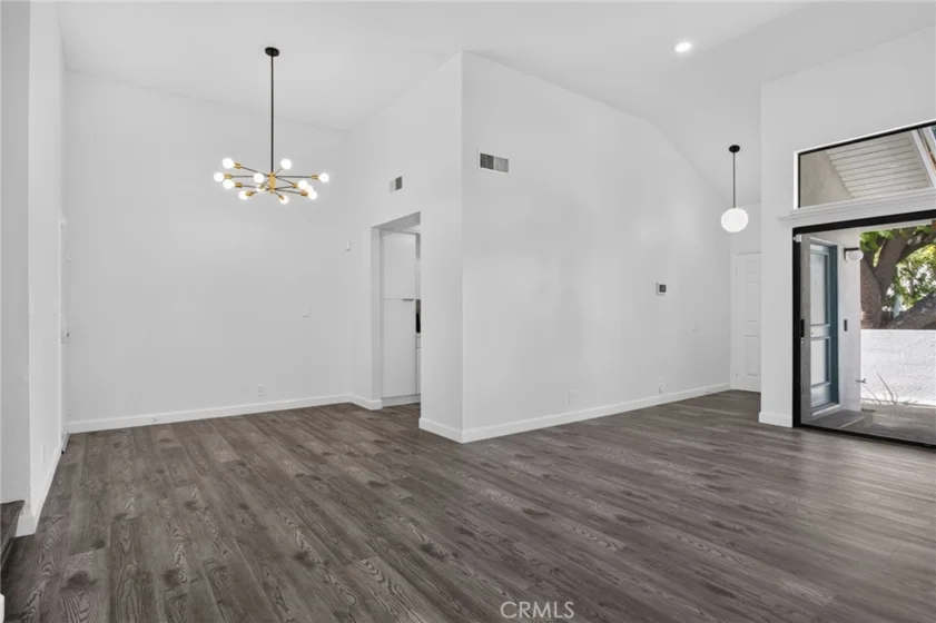 2917 Barrington Court photo 12