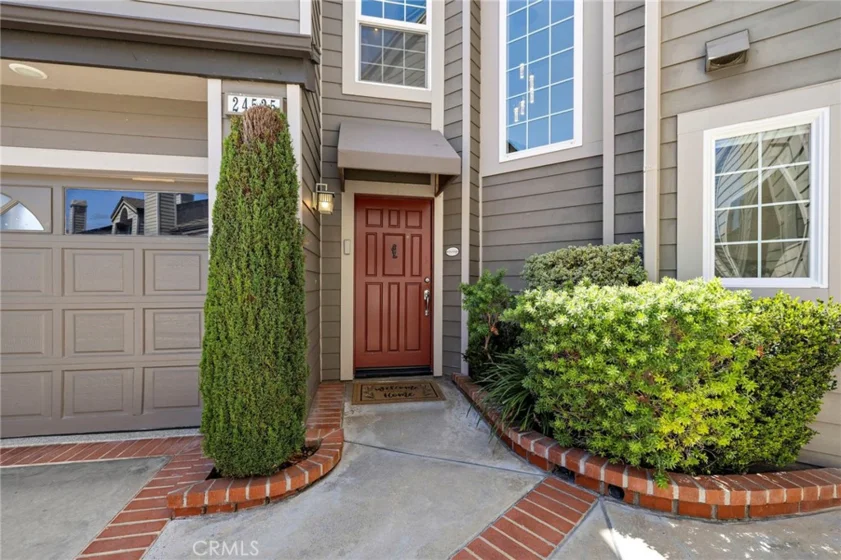 24535 Santa Clara photo 4