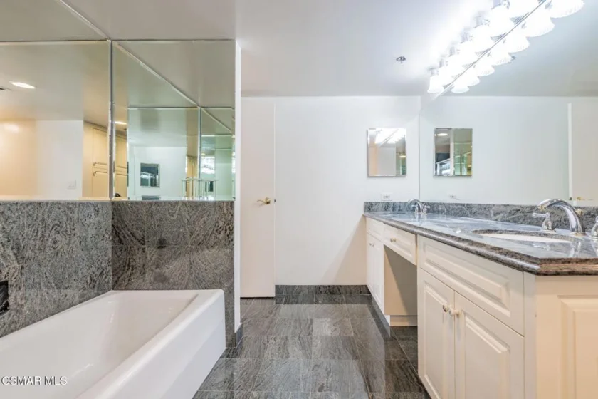 10660 Wilshire Boulevard #410 photo 50