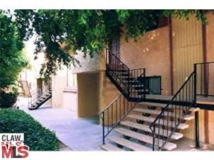 6443 Kanan Dume Road photo 1