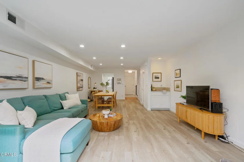 544 E Magnolia #D photo 7