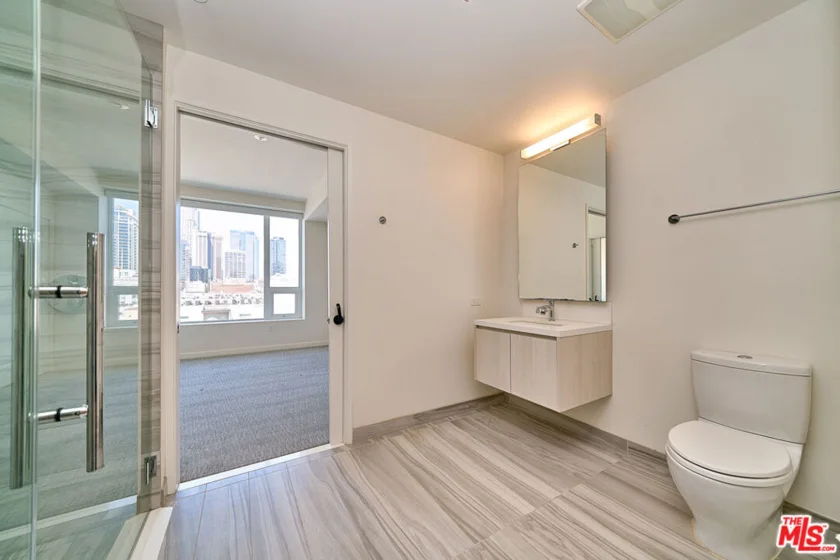 1050 S Grand Avenue #1008 photo 27