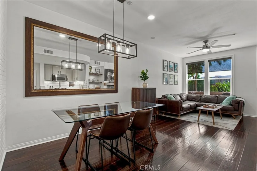 12 Midtown photo 58