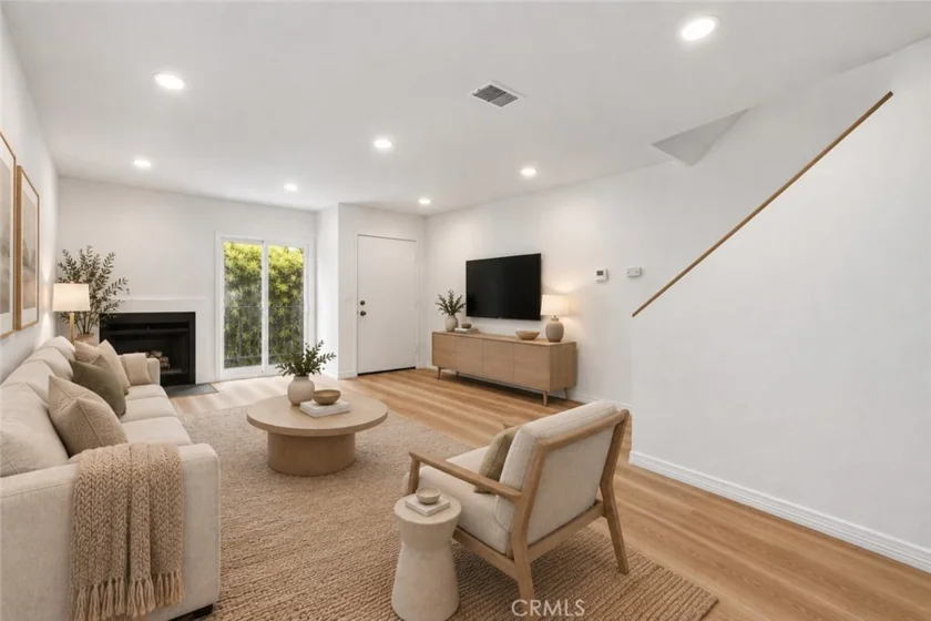 4018 Redwood Avenue #B photo 2