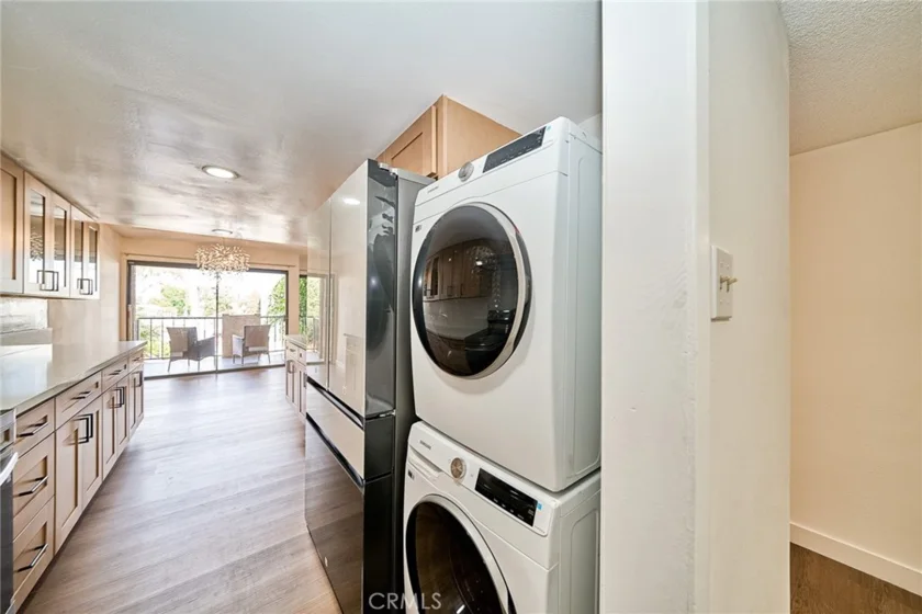 605 Redondo Avenue #203 photo 13