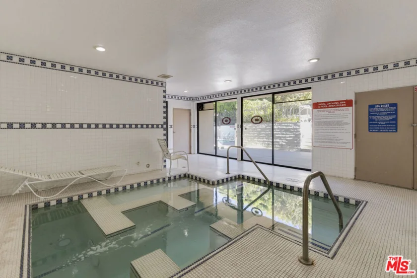 5215 White Oak Avenue #2 photo 23
