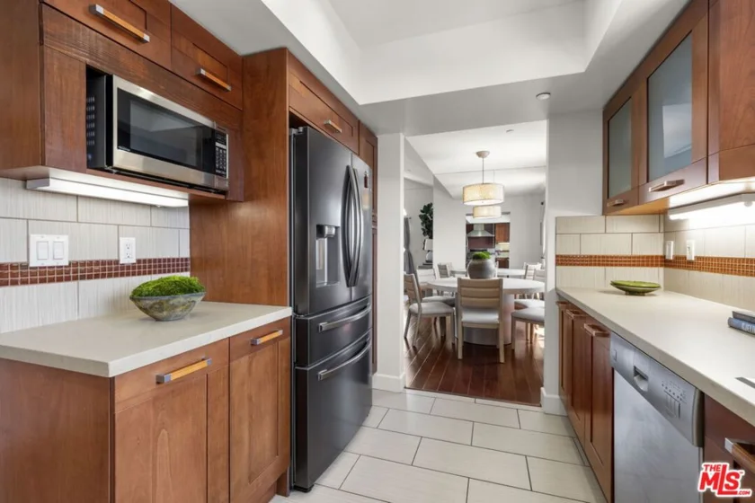 1409 Armacost Avenue #PH2 photo 4
