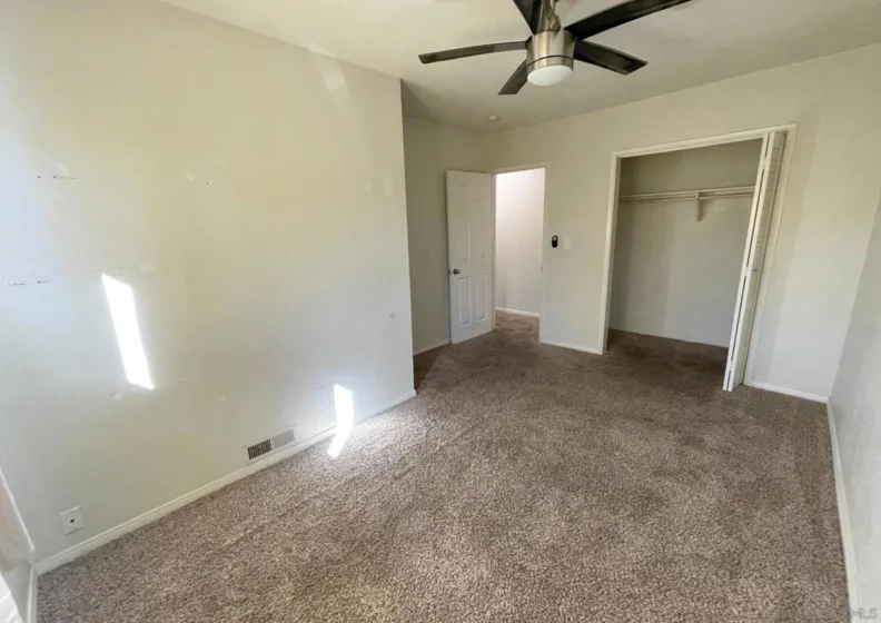 1060 E Washington Avenue #5 photo 21