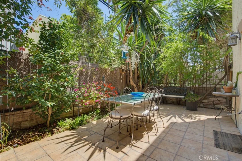 1850 Midvale Avenue #13 photo 3