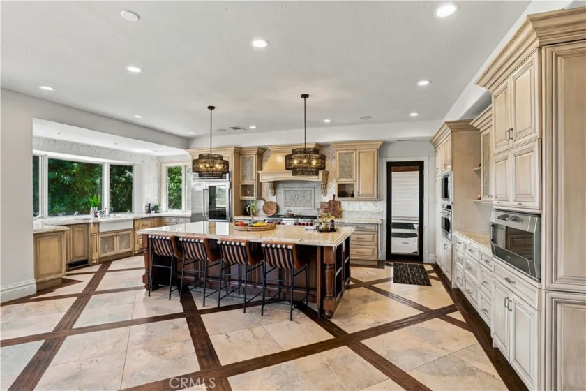 42580 Avenida Escala photo 16