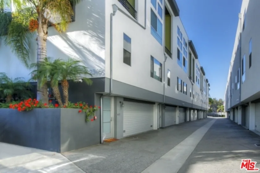 2395 Silver Lake Boulevard #12 photo 1