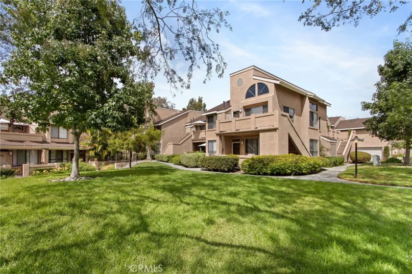 5722 E Stillwater #11 photo 35