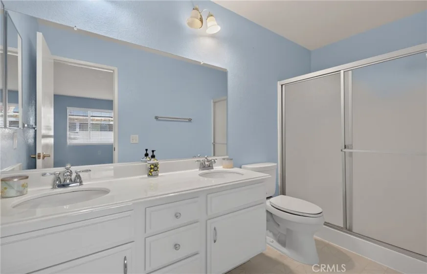 983 Stonecrest Street photo 3