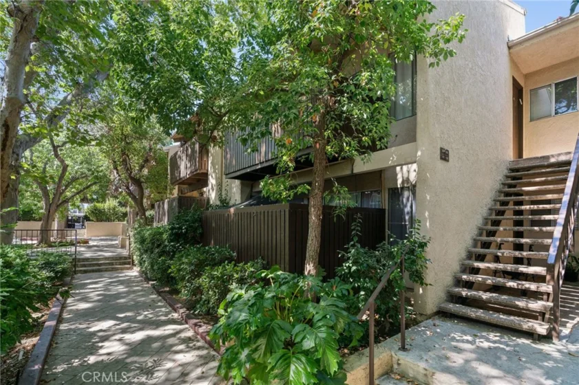 18350 Hatteras Street #267 photo 1