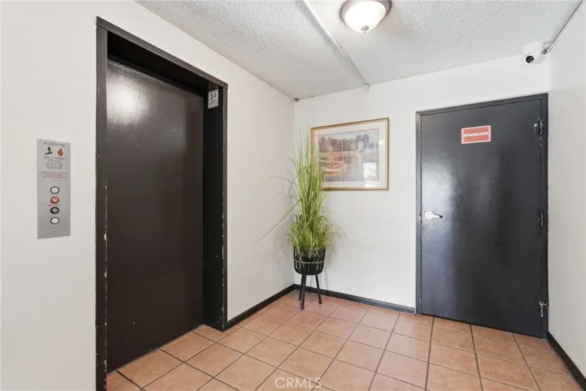 1061 Park Avenue #115 photo 17