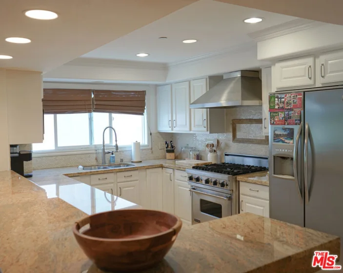 10390 La Grange Avenue #PH3 photo 8