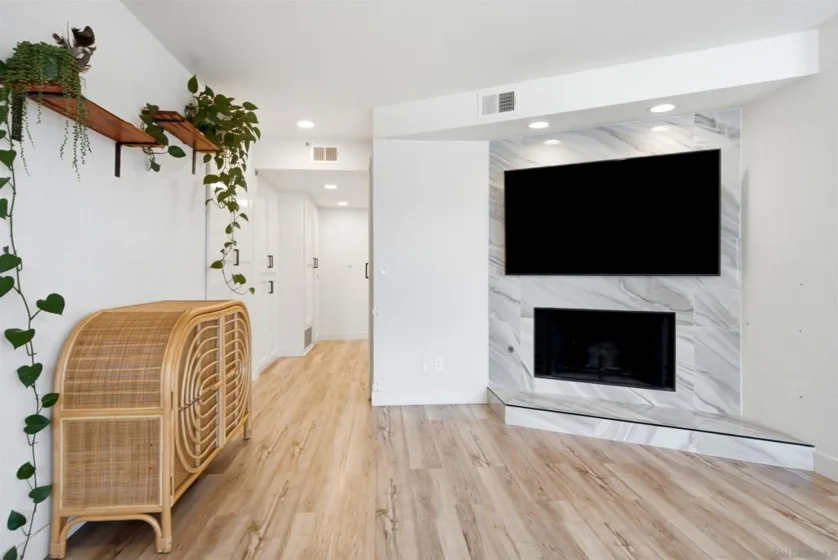 3063 Barnard Street #1 photo 17