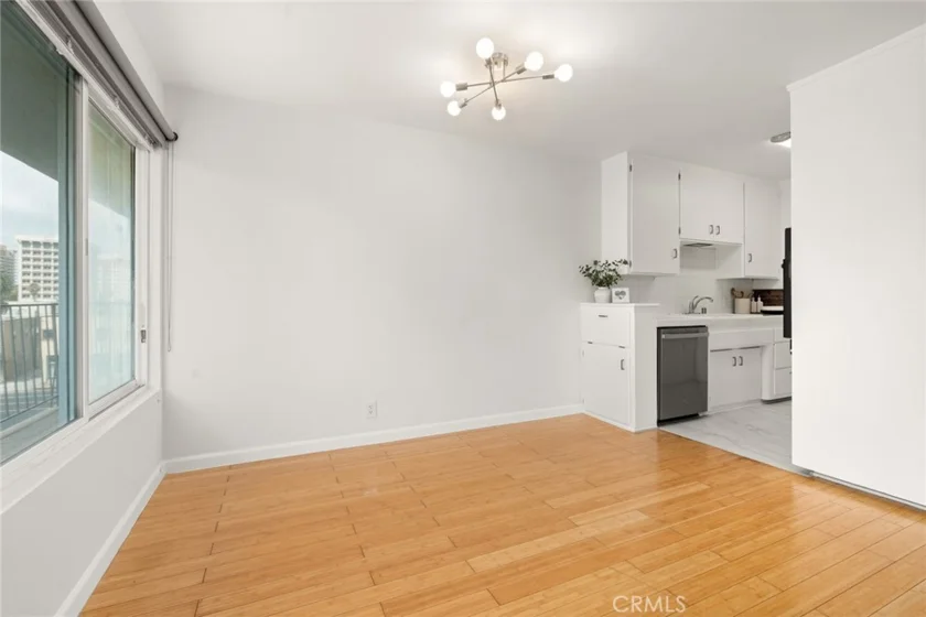 801 E 1st Street #18 photo 25