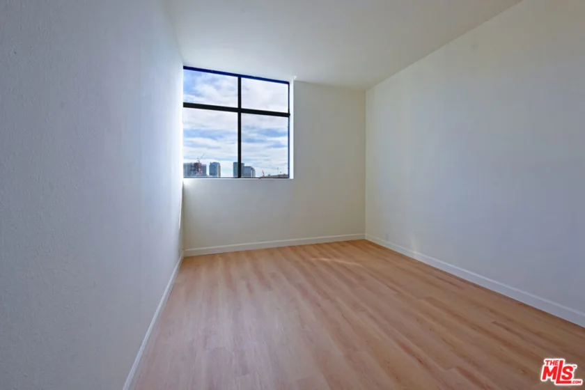 10535 Wilshire Boulevard #1803 photo 26