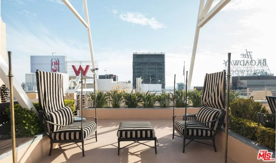 6253 Hollywood Boulevard #402 photo 12