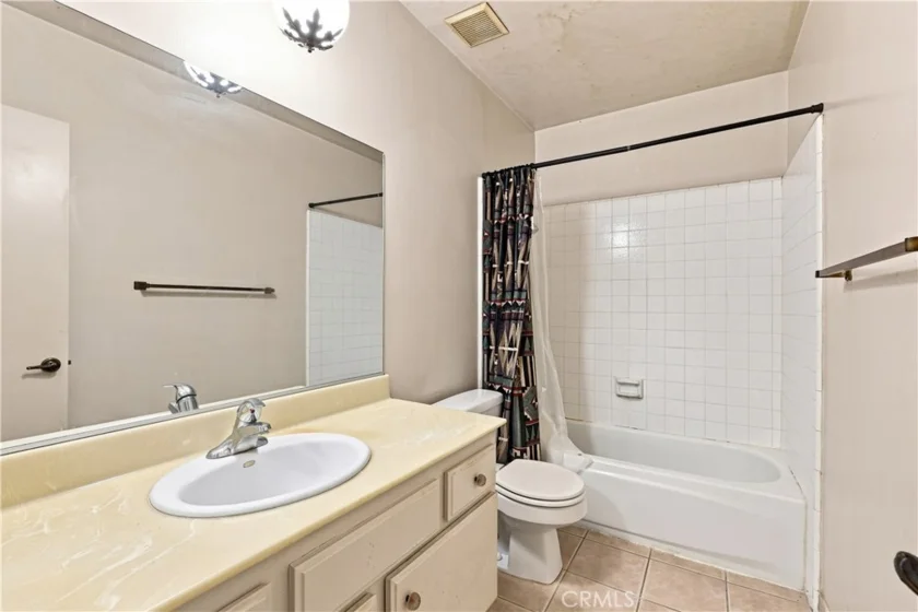2450 E Del Mar Boulevard #17 photo 13