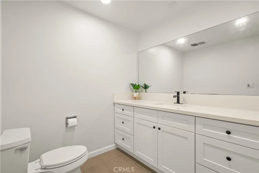 308 1/2 Commonwealth Avenue photo 29