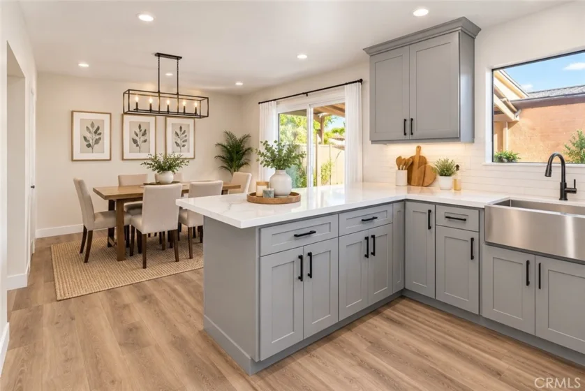 8574 Chapman #A photo 6