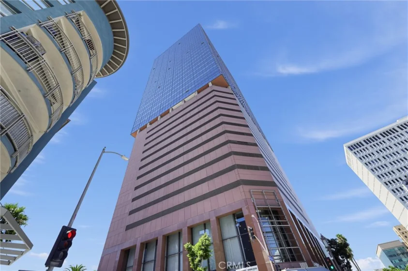 1100 Wilshire Boulevard #2207 photo 1