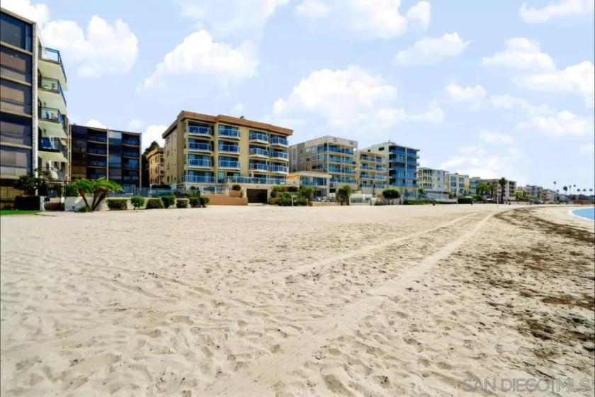 3888 Riviera #401 photo 20