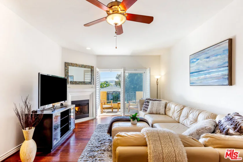 12449 Kling Street #102 photo 1