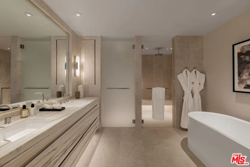 9200 Wilshire Boulevard #203E photo 7