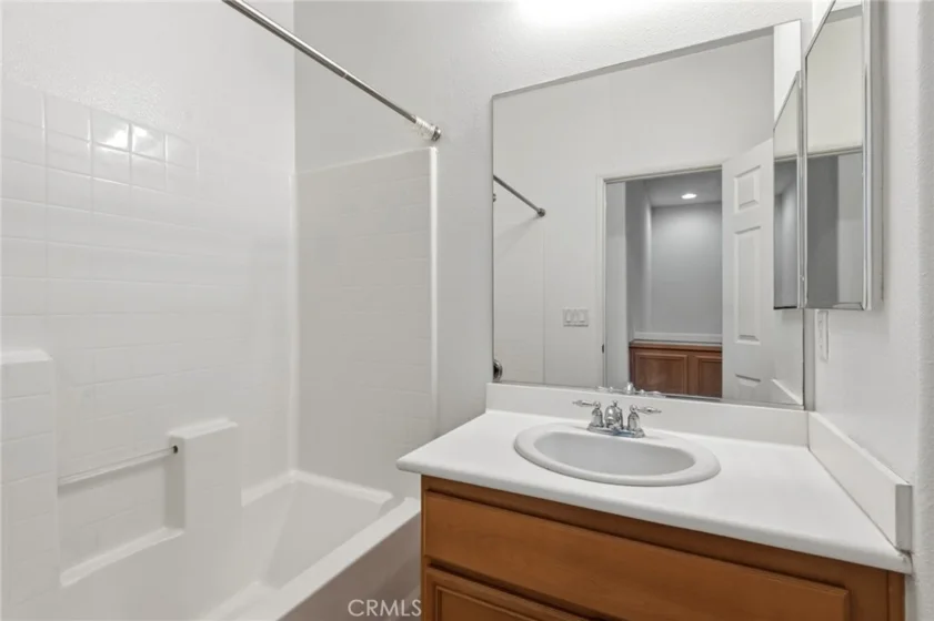 1800 E Lakeshore Drive #1106 photo 18
