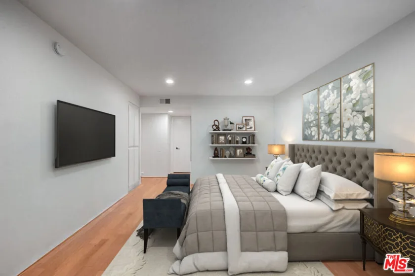 15325 Magnolia Boulevard #108 photo 11