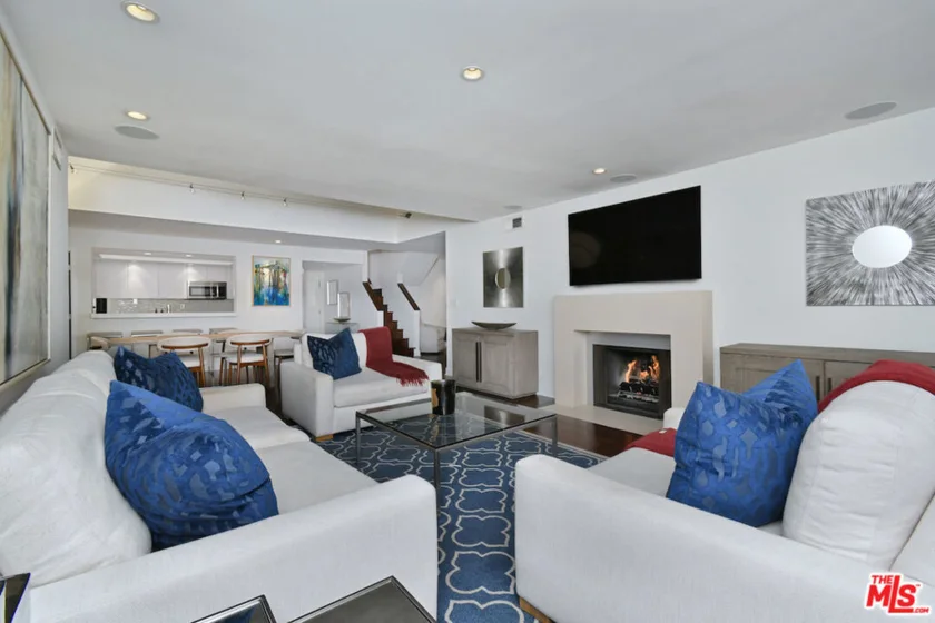 851 N Kings Road #310 photo 1