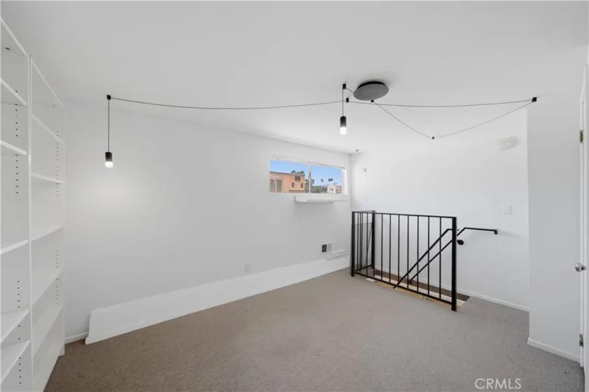 1554 N Hobart #2 photo 21