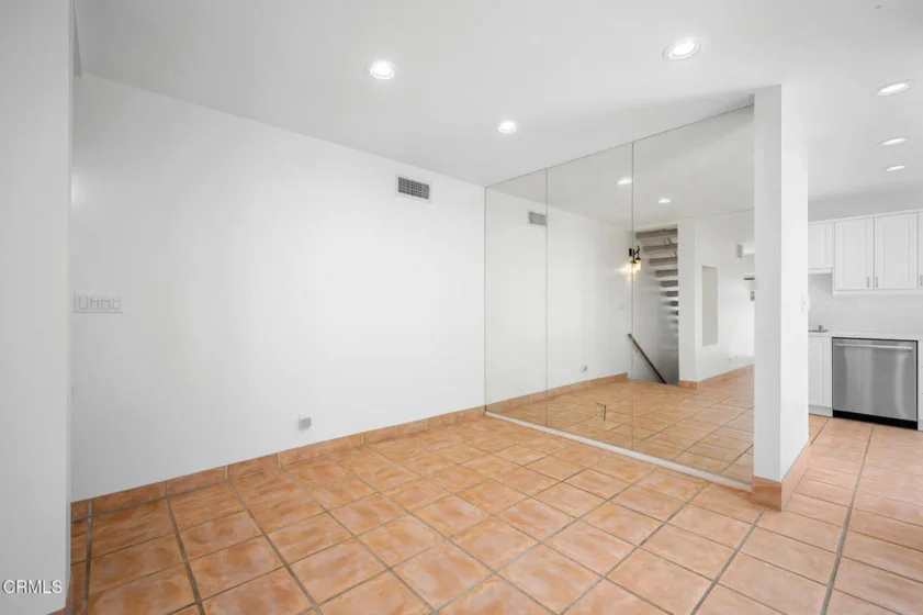 400 Monterey Road #16 photo 12