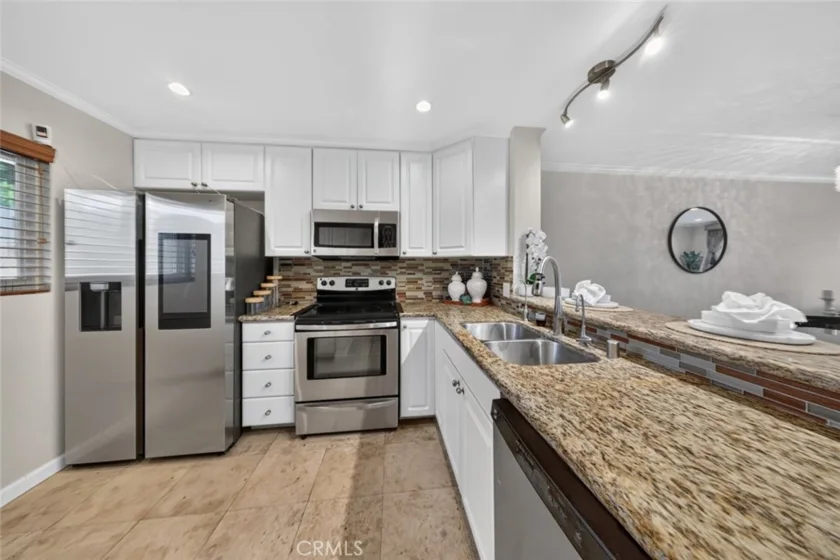 2940 N Verdugo Road #322 photo 8