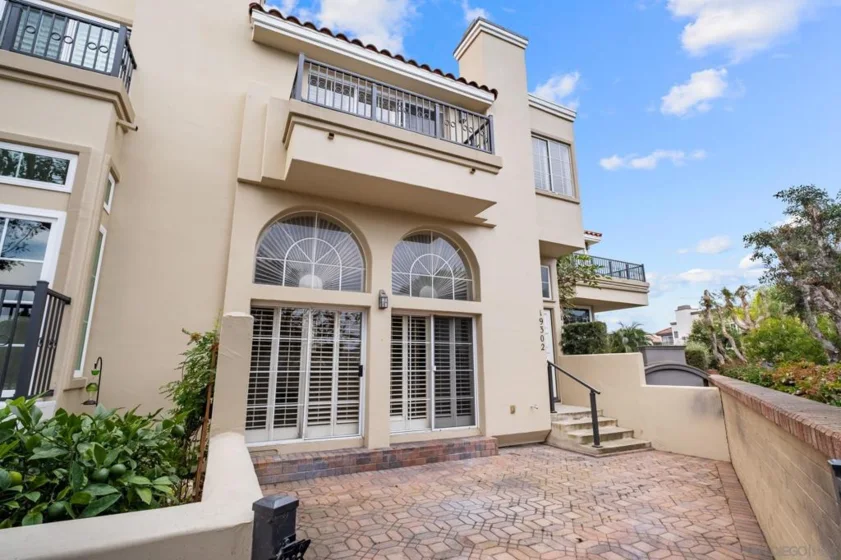 19302 Sawgrass Lane photo 1