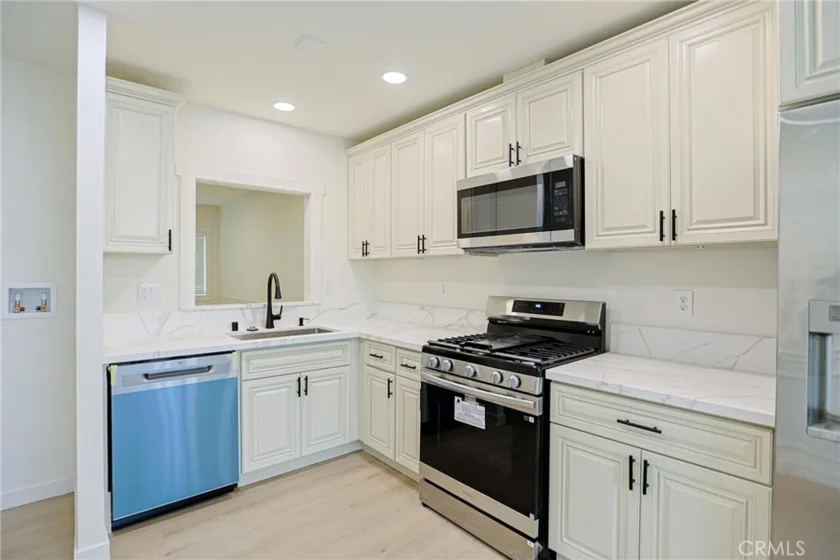 4109 W 5th #F2 photo 16