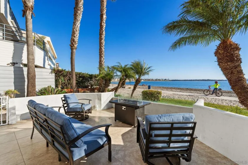 1177 Pacific Beach Drive ##A photo 13
