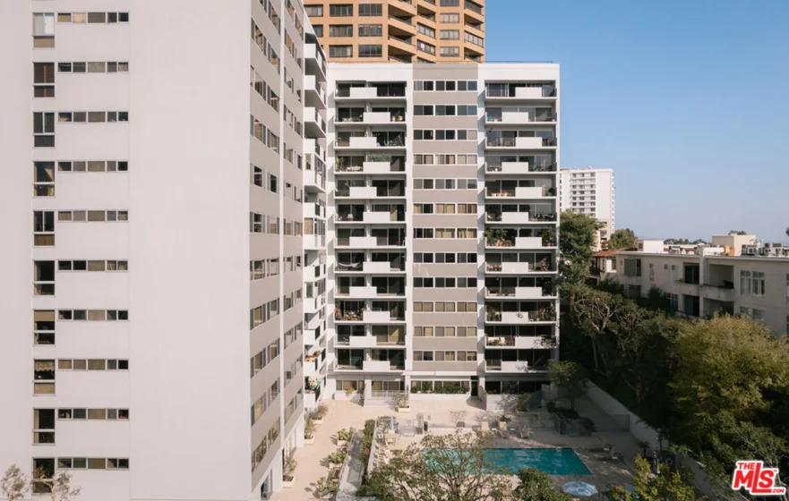 10450 Wilshire Boulevard #12C photo 23