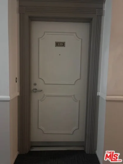 620 S Gramercy Place #339 photo 24