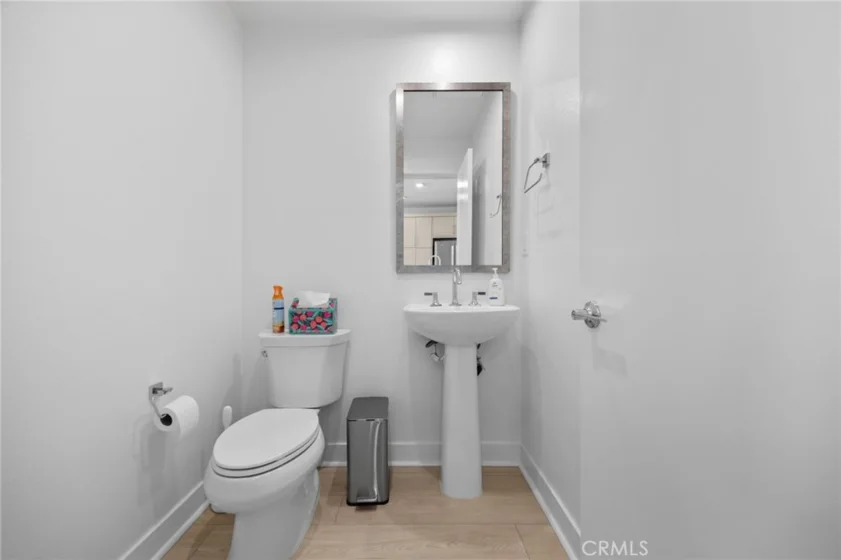 669 S Lyon Street photo 29