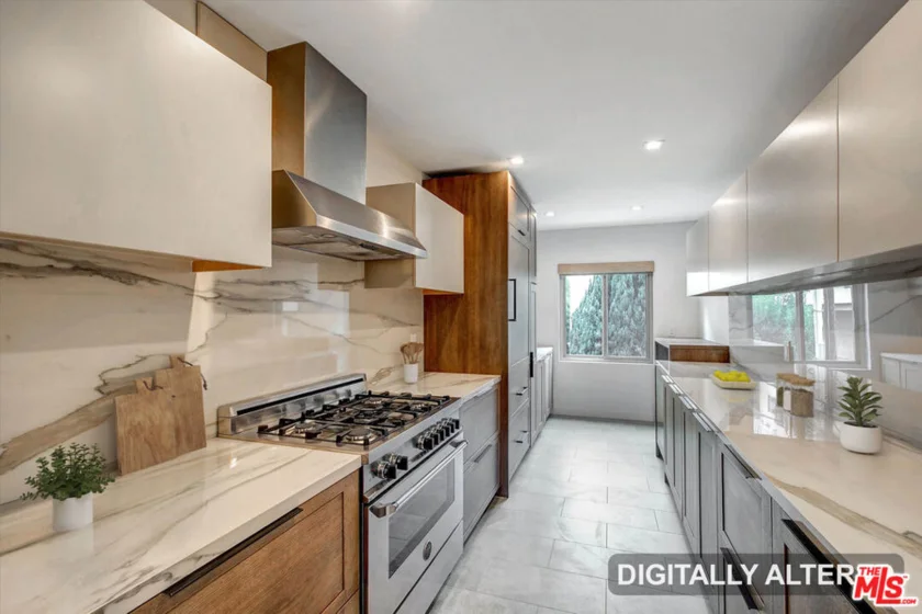 439 N Doheny Drive #204 photo 21