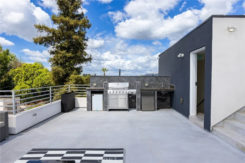 2311 Cove photo 32